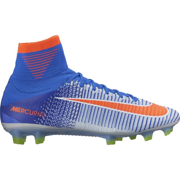 Nike Women's Mercurial Superfly V (FG) Firm-Ground Football Boot